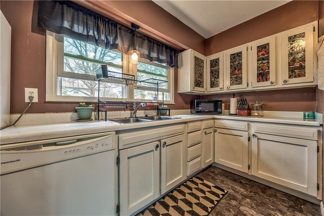 104 Baldwin Street, Belton, MO 64012