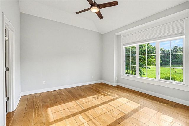 5200 N 130th Street, Kansas City, KS 66109