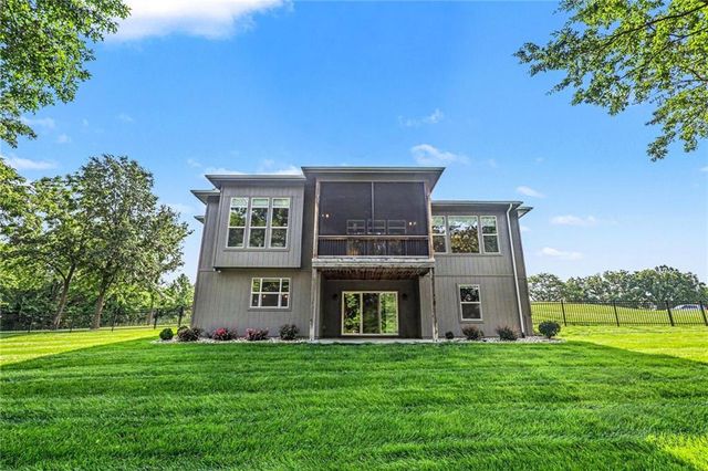 5200 N 130th Street, Kansas City, KS 66109