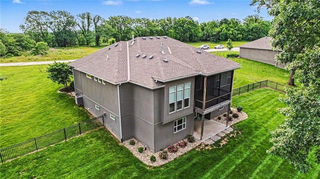 5200 N 130th Street, Kansas City, KS 66109