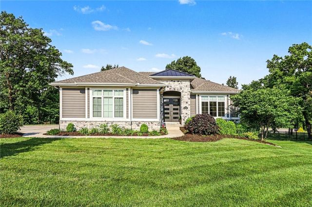 5200 N 130th Street, Kansas City, KS 66109