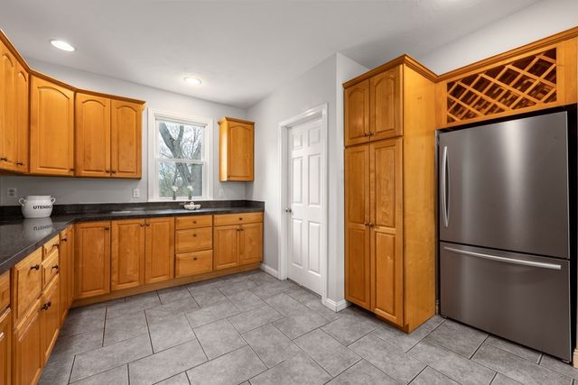 220 Beacon St, Milton, MA 02186