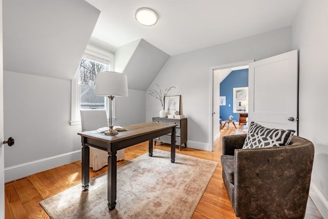 220 Beacon St, Milton, MA 02186