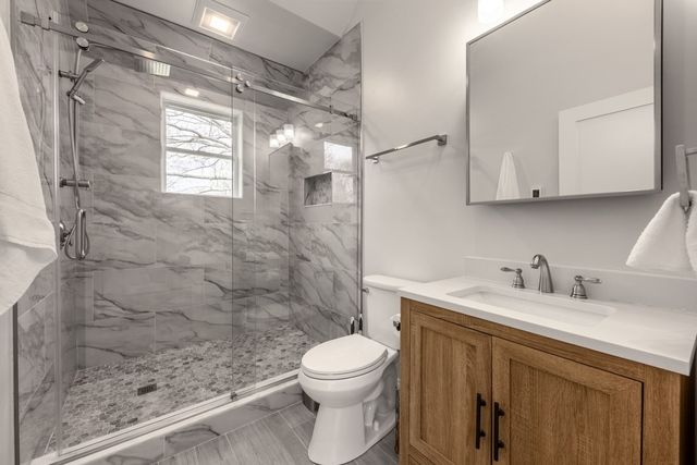 220 Beacon St, Milton, MA 02186