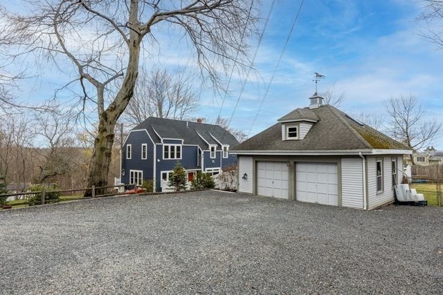 220 Beacon St, Milton, MA 02186