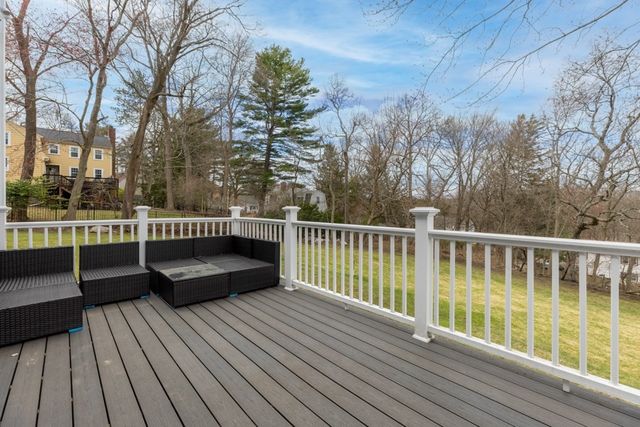 220 Beacon St, Milton, MA 02186