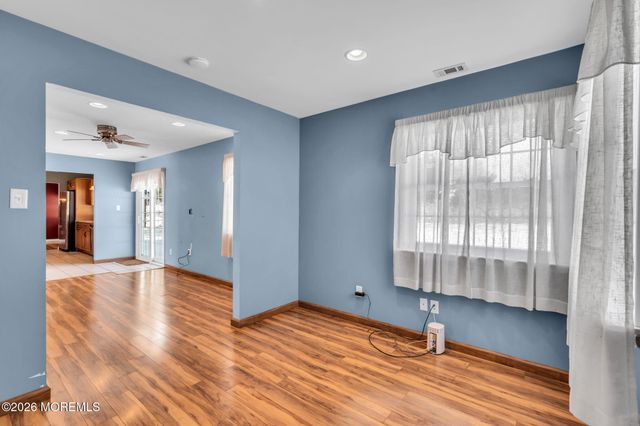 169 Shenandoah Boulevard, Toms River, NJ 08753