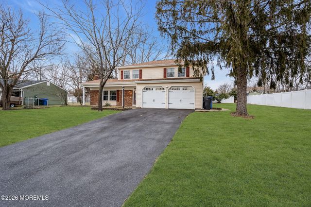 169 Shenandoah Boulevard, Toms River, NJ 08753