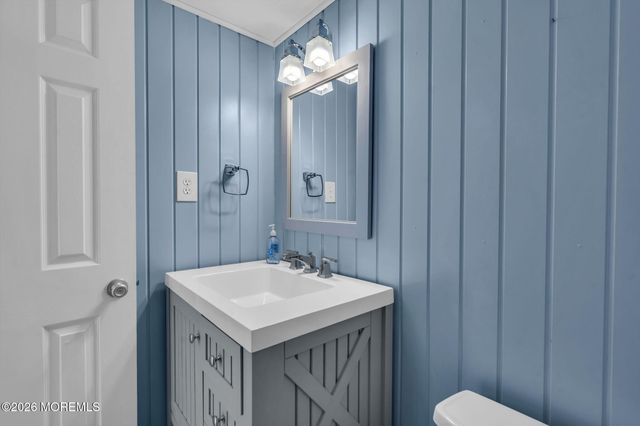 169 Shenandoah Boulevard, Toms River, NJ 08753