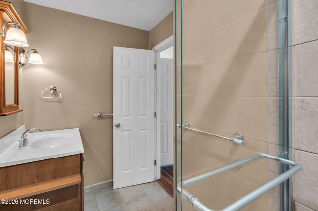 169 Shenandoah Boulevard, Toms River, NJ 08753