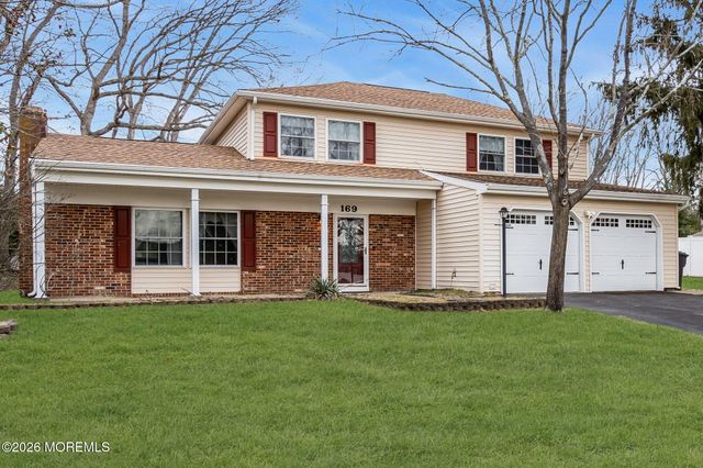 169 Shenandoah Boulevard, Toms River, NJ 08753