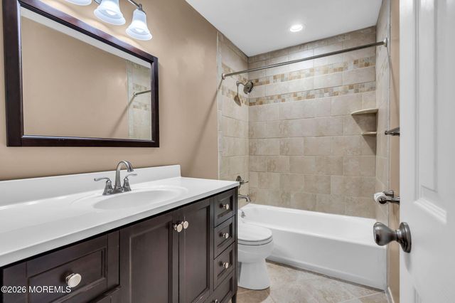 169 Shenandoah Boulevard, Toms River, NJ 08753