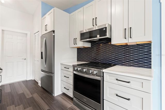 4702 GLENBROOKE TERRACE, Sarasota, FL 34243