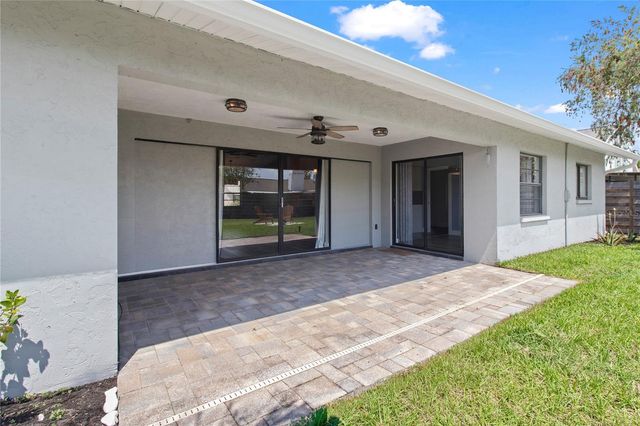 4702 GLENBROOKE TERRACE, Sarasota, FL 34243