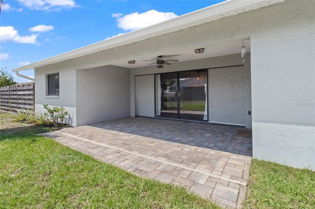4702 GLENBROOKE TERRACE, Sarasota, FL 34243