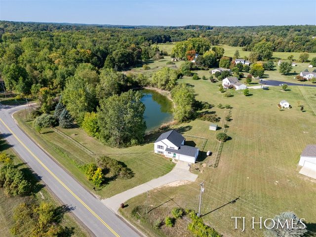 10525 Edgerton Avenue, Rockford, MI 49341