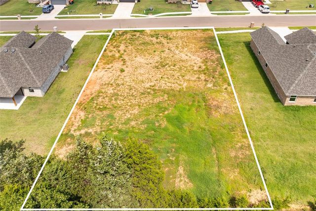 4648 Lincoln Landing, Harrah, OK 73045
