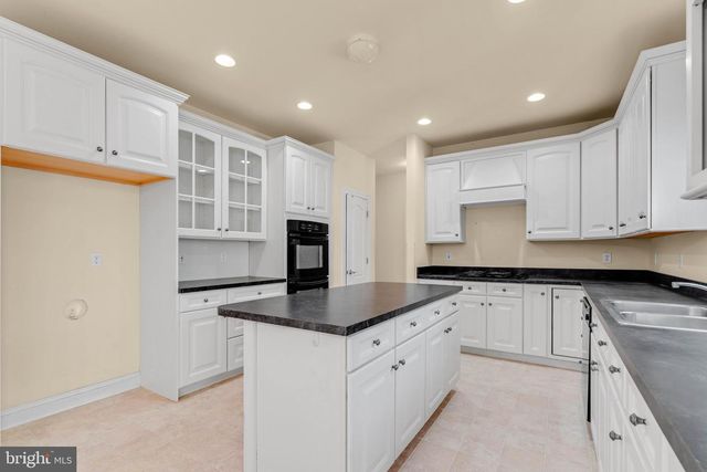 29 TOMASELLO DR, Millville, NJ 08332
