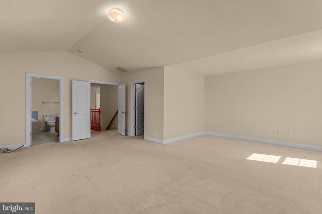 29 TOMASELLO DR, Millville, NJ 08332