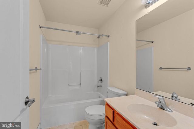 29 TOMASELLO DR, Millville, NJ 08332