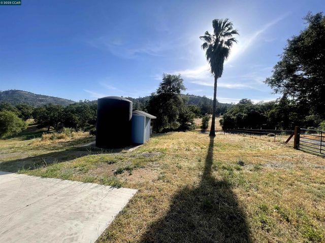 16 Paul Place, Bangor, CA 95914