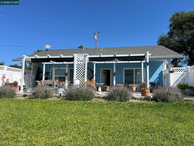 16 Paul Place, Bangor, CA 95914