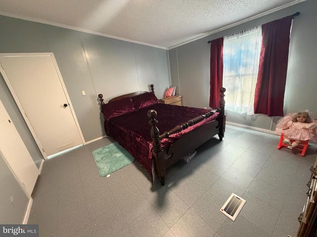 227 LONGWOOD CT W, Lancaster, PA 17603