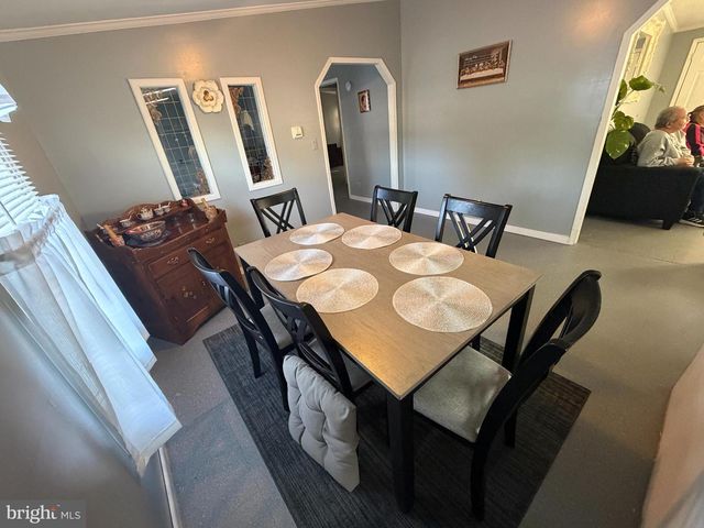 227 LONGWOOD CT W, Lancaster, PA 17603