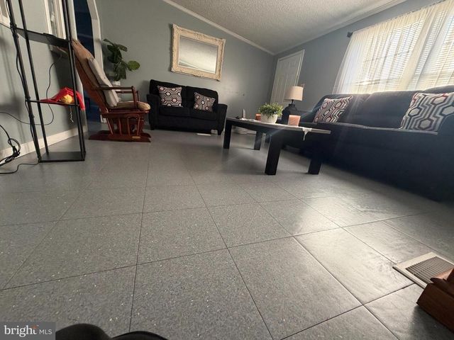 227 LONGWOOD CT W, Lancaster, PA 17603