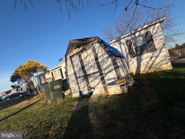 227 LONGWOOD CT W, Lancaster, PA 17603