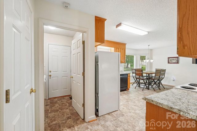 250 Rumple Hill Drive, Statesville, NC 28677