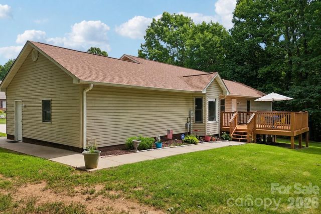 250 Rumple Hill Drive, Statesville, NC 28677