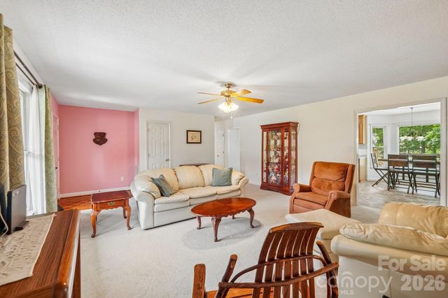 250 Rumple Hill Drive, Statesville, NC 28677
