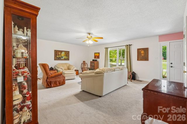 250 Rumple Hill Drive, Statesville, NC 28677