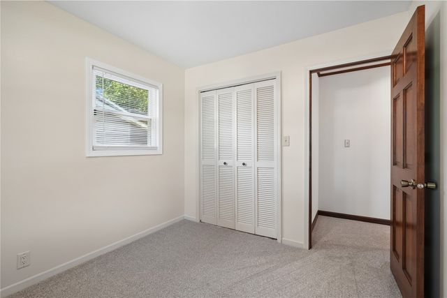 805 Pawnee Drive NW, Cedar Rapids, IA 52405