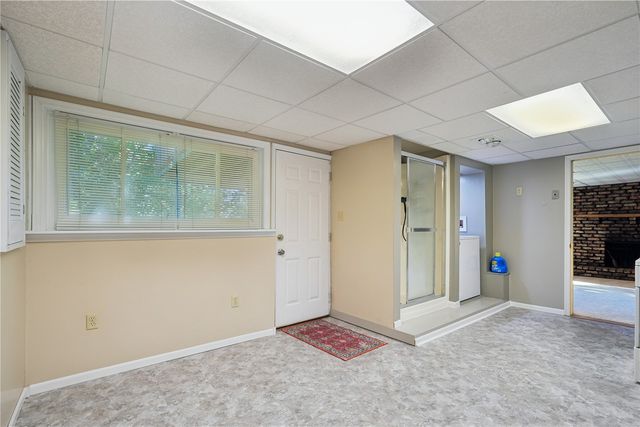 805 Pawnee Drive NW, Cedar Rapids, IA 52405