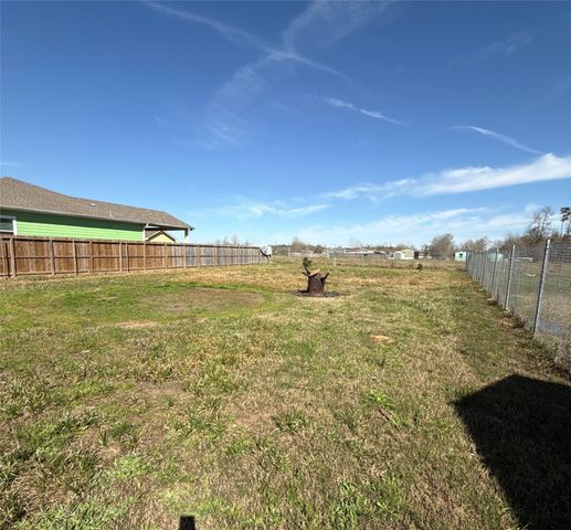 1727 County Road 3540, Cleveland, TX 77327