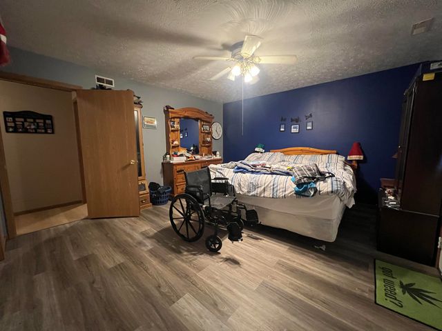 38 Private Drive 2822, South Point, OH 45680