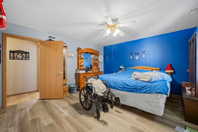 38 Private Drive 2822, South Point, OH 45680