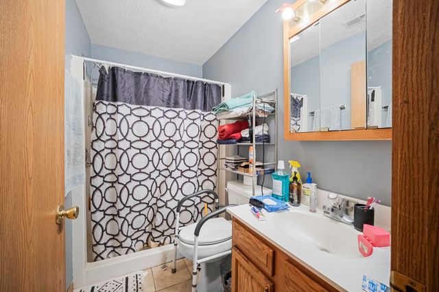 38 Private Drive 2822, South Point, OH 45680