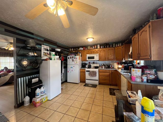 38 Private Drive 2822, South Point, OH 45680