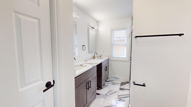 4824 Parrish Avenue, East Chicago, IN 46312