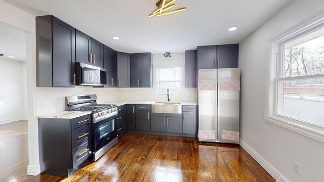 4824 Parrish Avenue, East Chicago, IN 46312