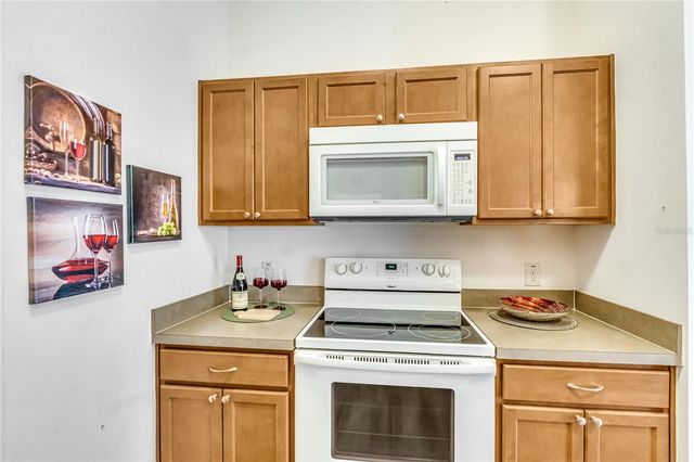 1806 QUEENSBURY TERRACE, The Villages, FL 32162