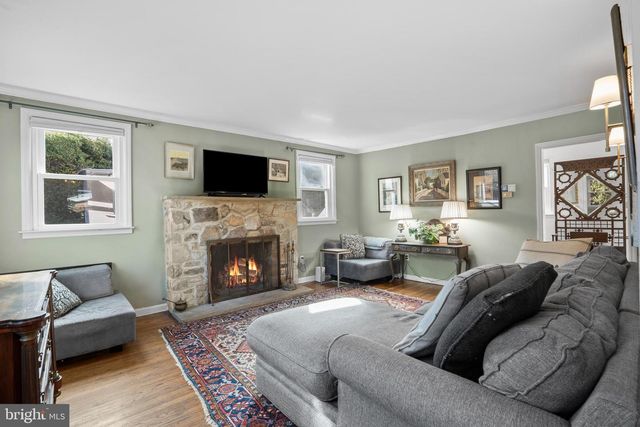 8720 STENTON AVE, Philadelphia, PA 19118