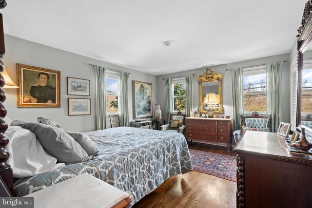 8720 STENTON AVE, Philadelphia, PA 19118