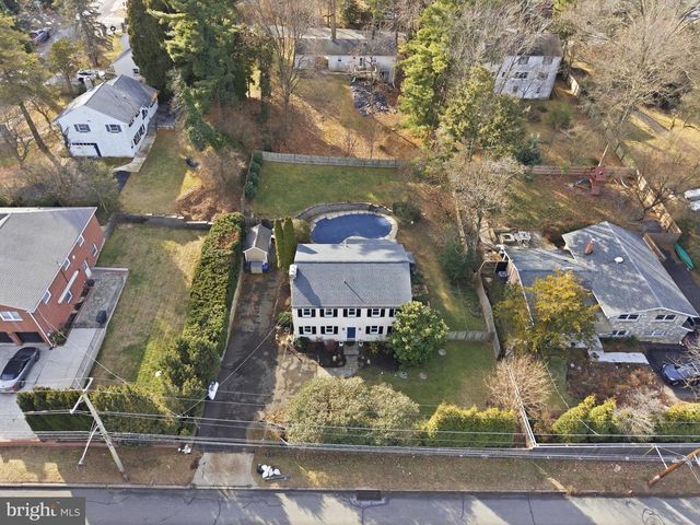 8720 STENTON AVE, Philadelphia, PA 19118