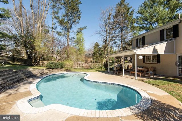 8720 STENTON AVE, Philadelphia, PA 19118