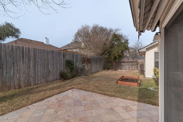 1012 Parrot TRL, Round Rock, TX 78681