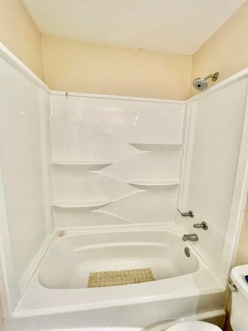 210 Pelham Road, 214A, Fort Walton Beach, FL 32547